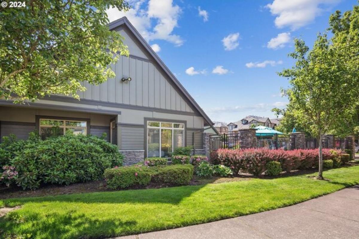 Picture of Home For Sale in Hillsboro, Oregon, United States