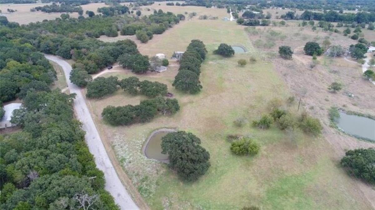 Picture of Residential Land For Sale in Corsicana, Texas, United States