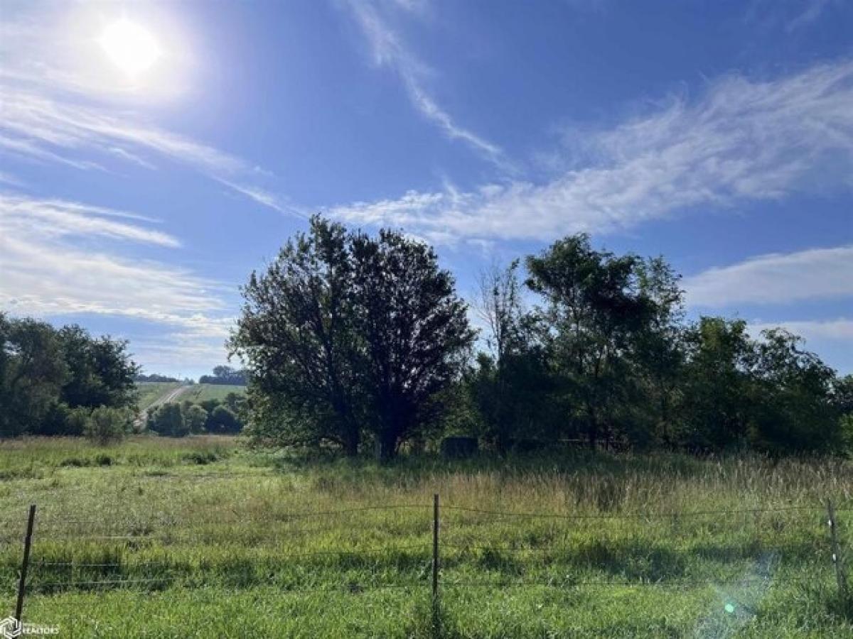 Picture of Home For Sale in Murray, Iowa, United States