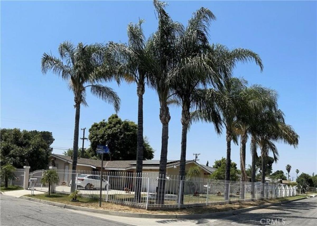 Picture of Home For Sale in Rialto, California, United States