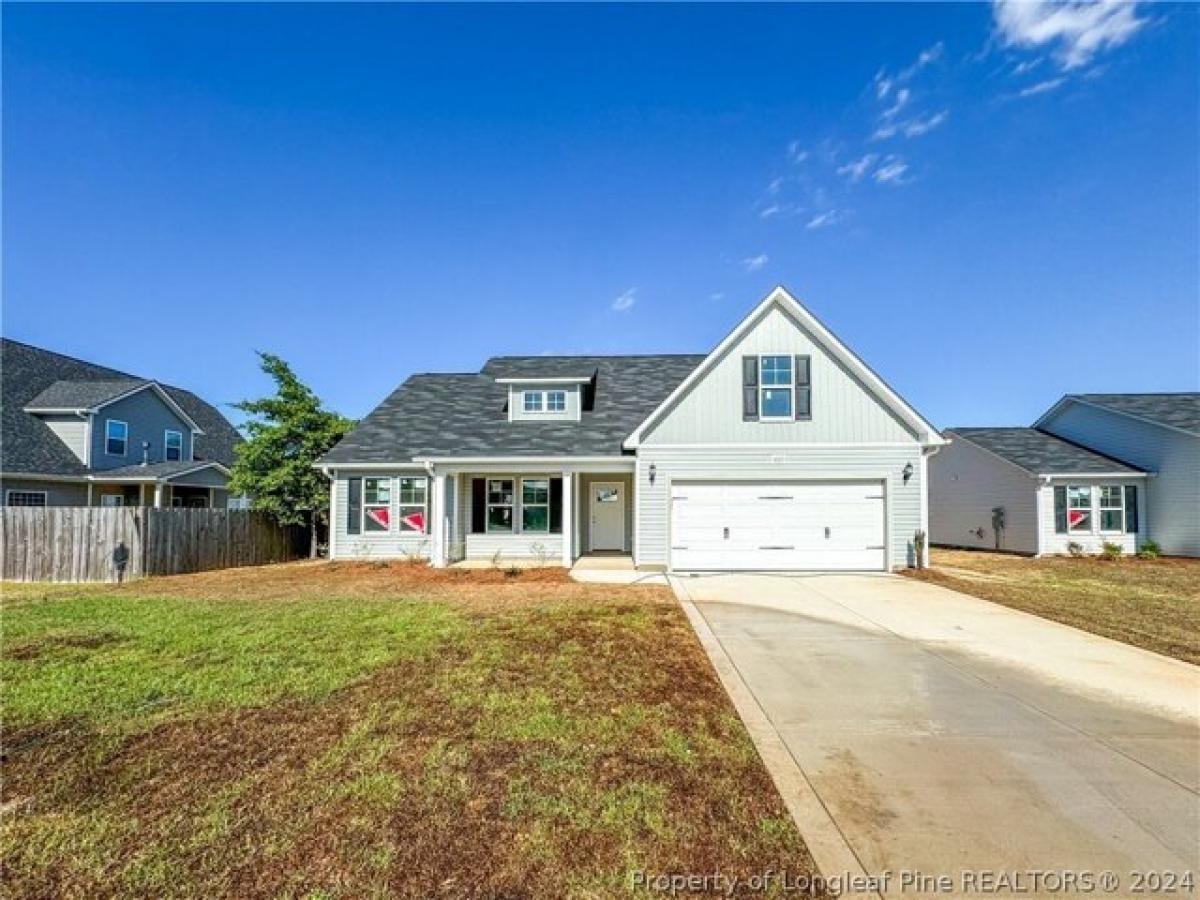 Picture of Home For Sale in Hope Mills, North Carolina, United States