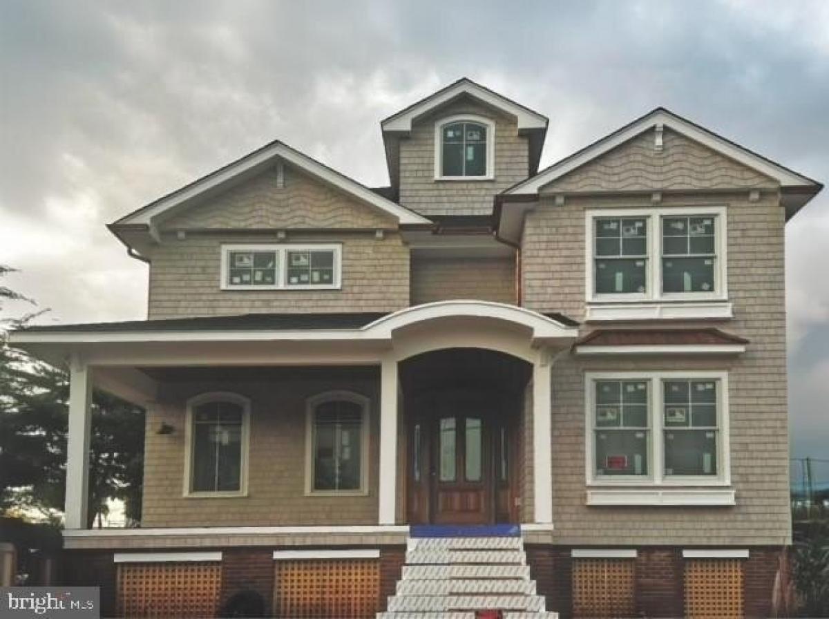 Picture of Home For Sale in Beach Haven, New Jersey, United States