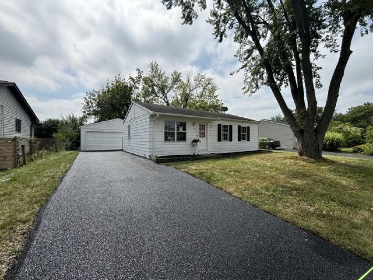 Picture of Home For Sale in Streamwood, Illinois, United States