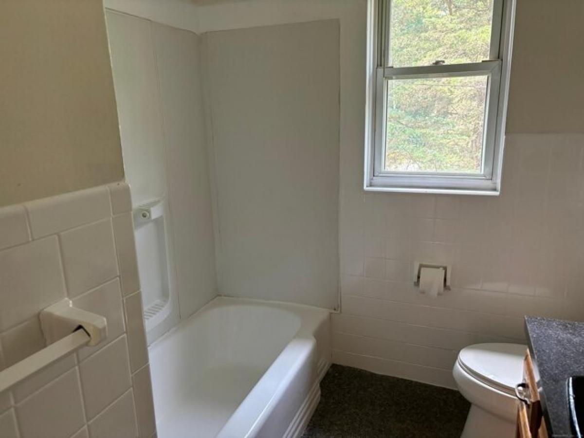 Picture of Home For Rent in East Haven, Connecticut, United States