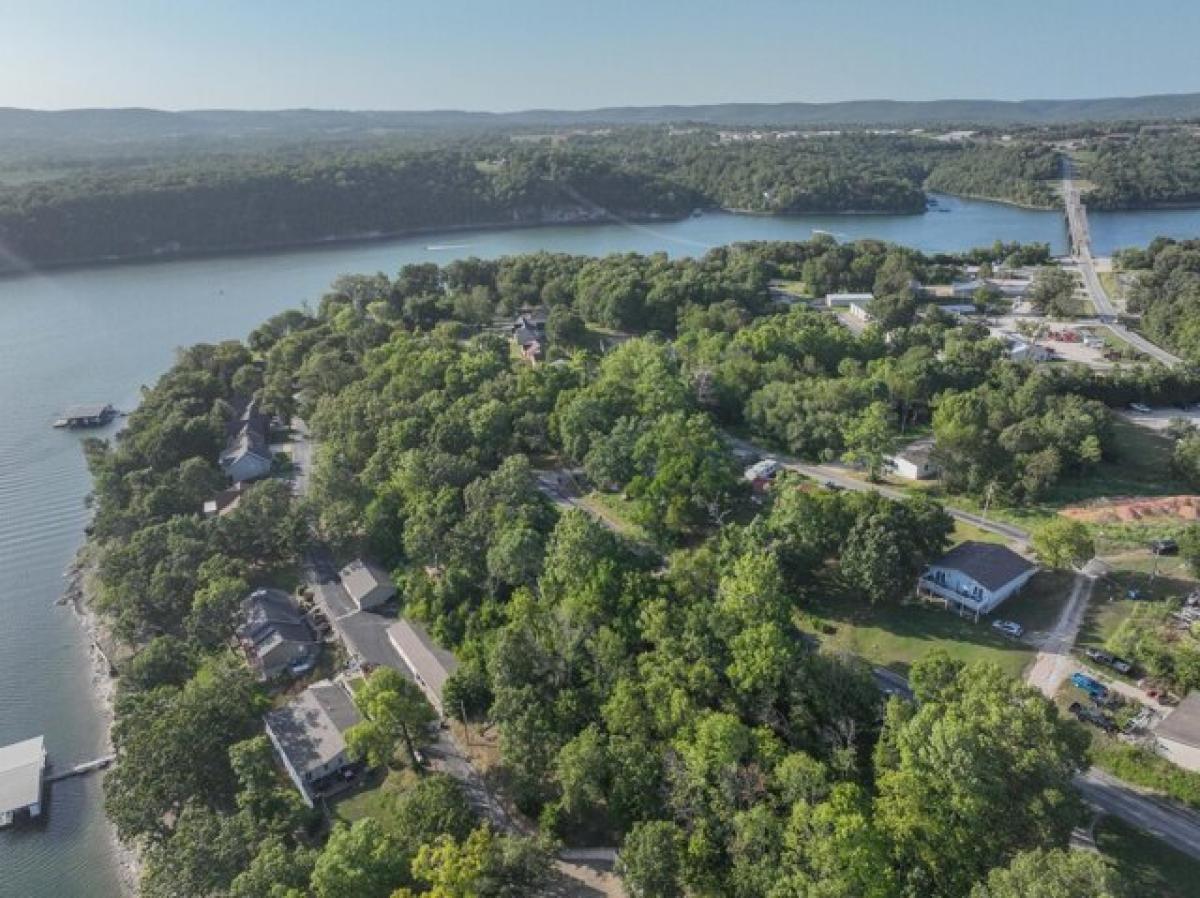 Picture of Home For Sale in Shell Knob, Missouri, United States