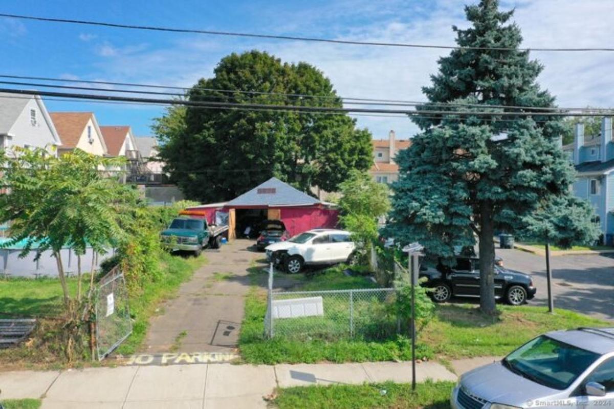 Picture of Residential Land For Sale in Bridgeport, Connecticut, United States