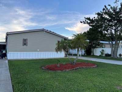 Home For Sale in Okeechobee, Florida