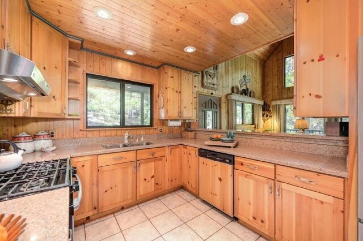 Picture of Home For Sale in Pollock Pines, California, United States