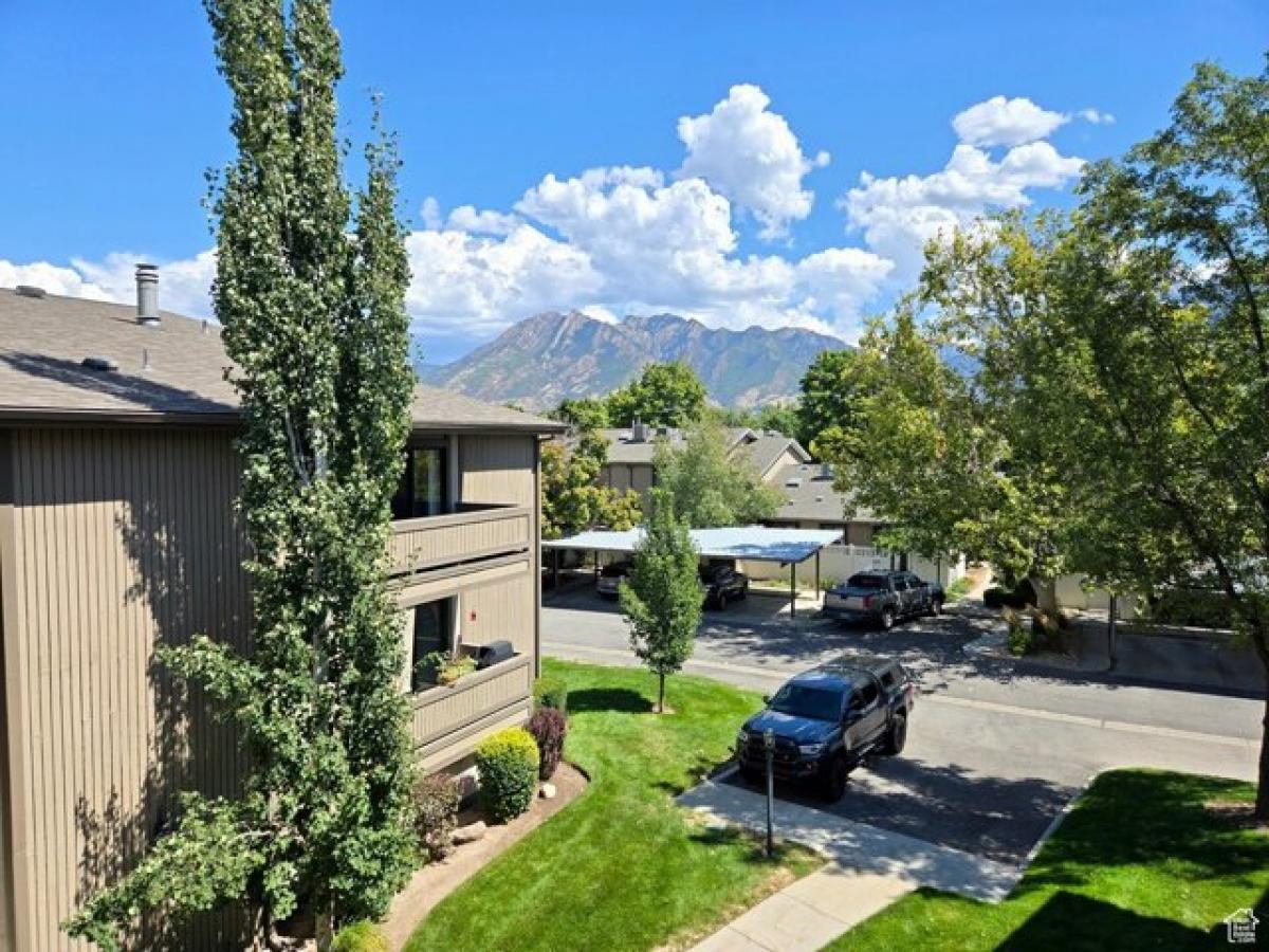 Picture of Home For Sale in Midvale, Utah, United States