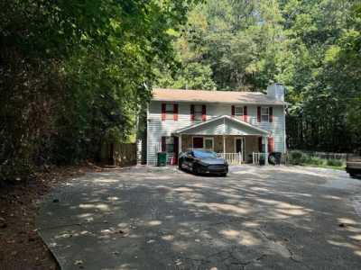 Home For Sale in Lilburn, Georgia