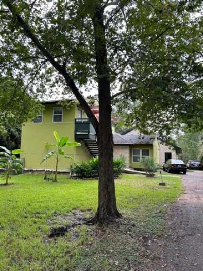 Home For Sale in Dickinson, Texas