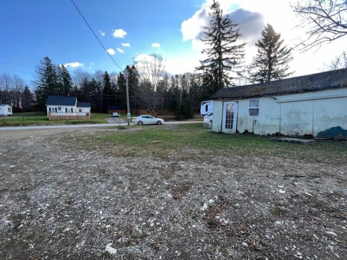 Picture of Residential Land For Sale in Houlton, Maine, United States