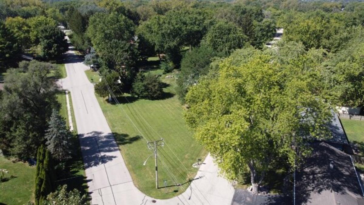 Picture of Residential Land For Sale in Barrington, Illinois, United States