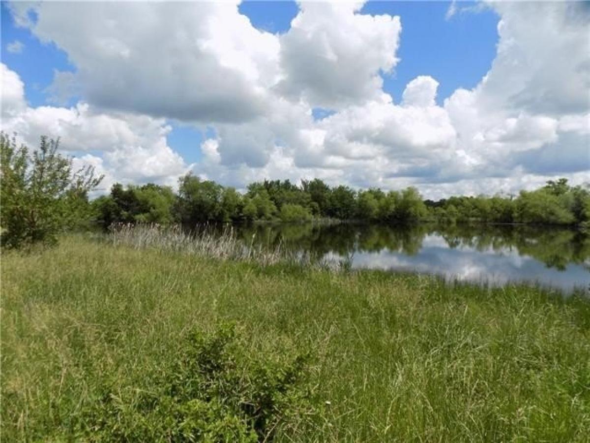 Picture of Residential Land For Sale in Garnett, Kansas, United States