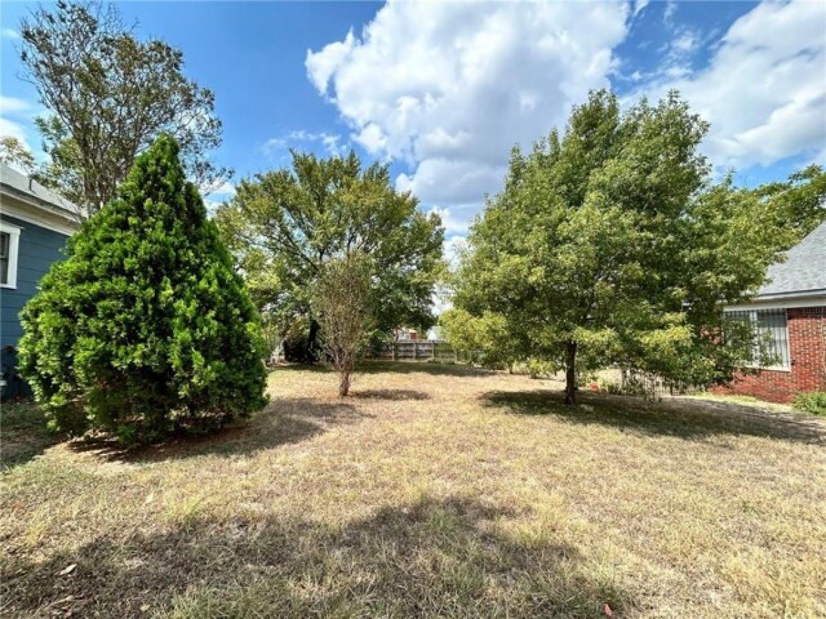 Picture of Residential Land For Sale in Waco, Texas, United States