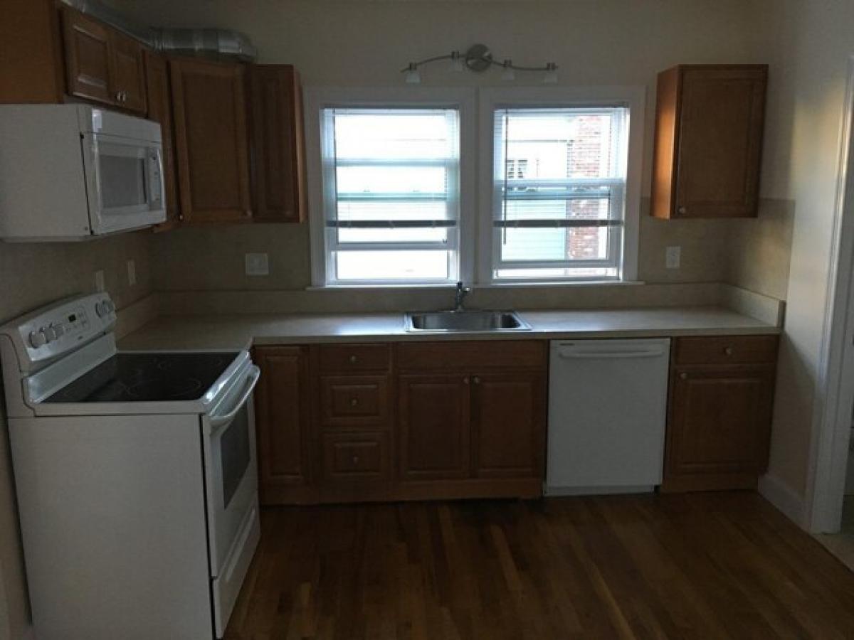 Picture of Apartment For Rent in Stoneham, Massachusetts, United States