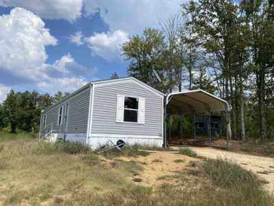 Home For Sale in Adamsville, Tennessee