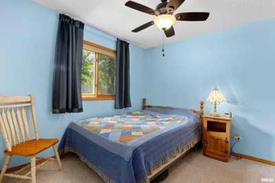 Home For Sale in Dahinda, Illinois