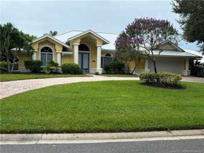 Home For Sale in Palm City, Florida