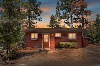 Home For Sale in Running Springs, California