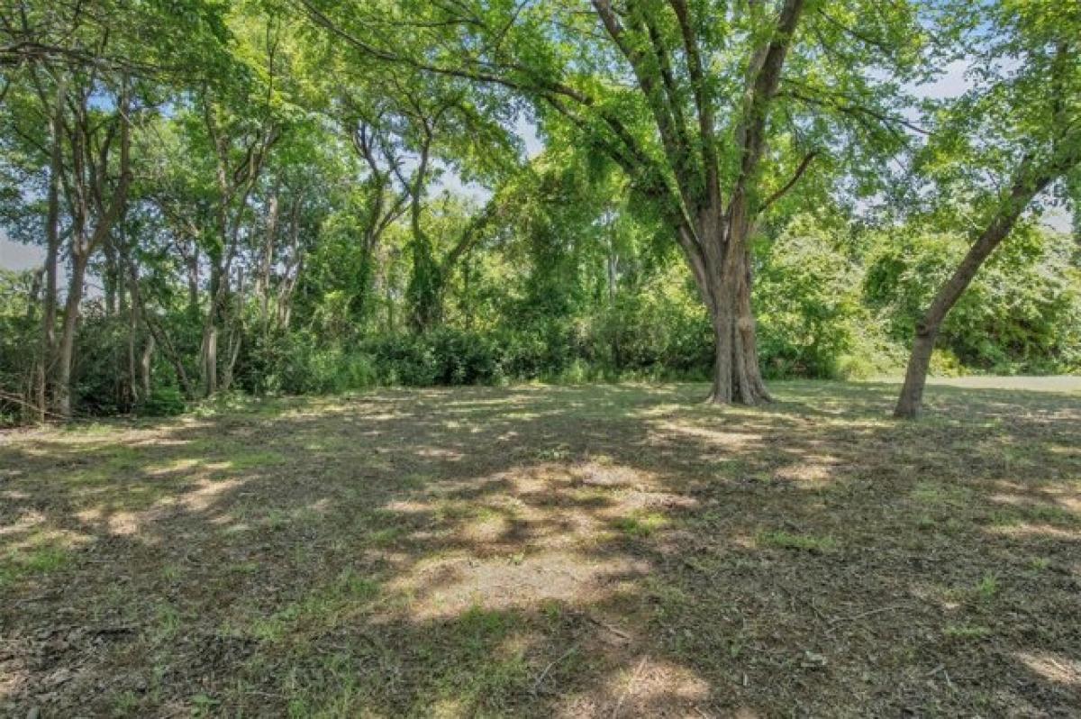 Picture of Residential Land For Sale in Garland, Texas, United States