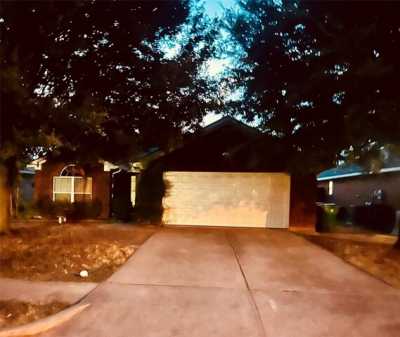 Home For Rent in Waxahachie, Texas