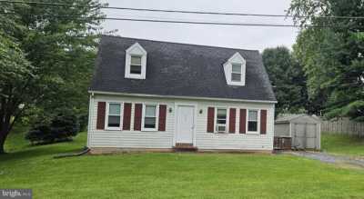 Home For Sale in Manheim, Pennsylvania