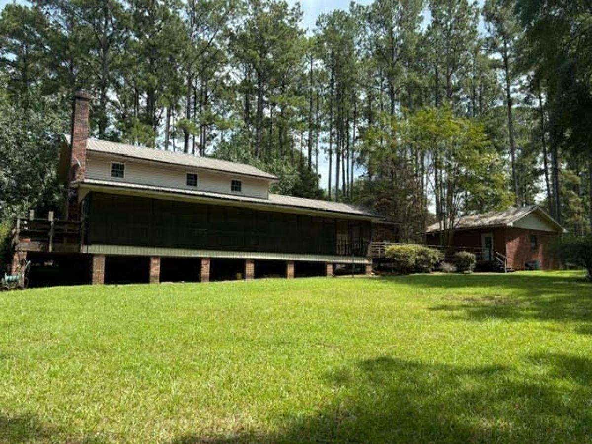 Picture of Home For Sale in McComb, Mississippi, United States