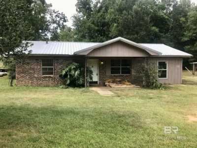 Home For Sale in Bay Minette, Alabama