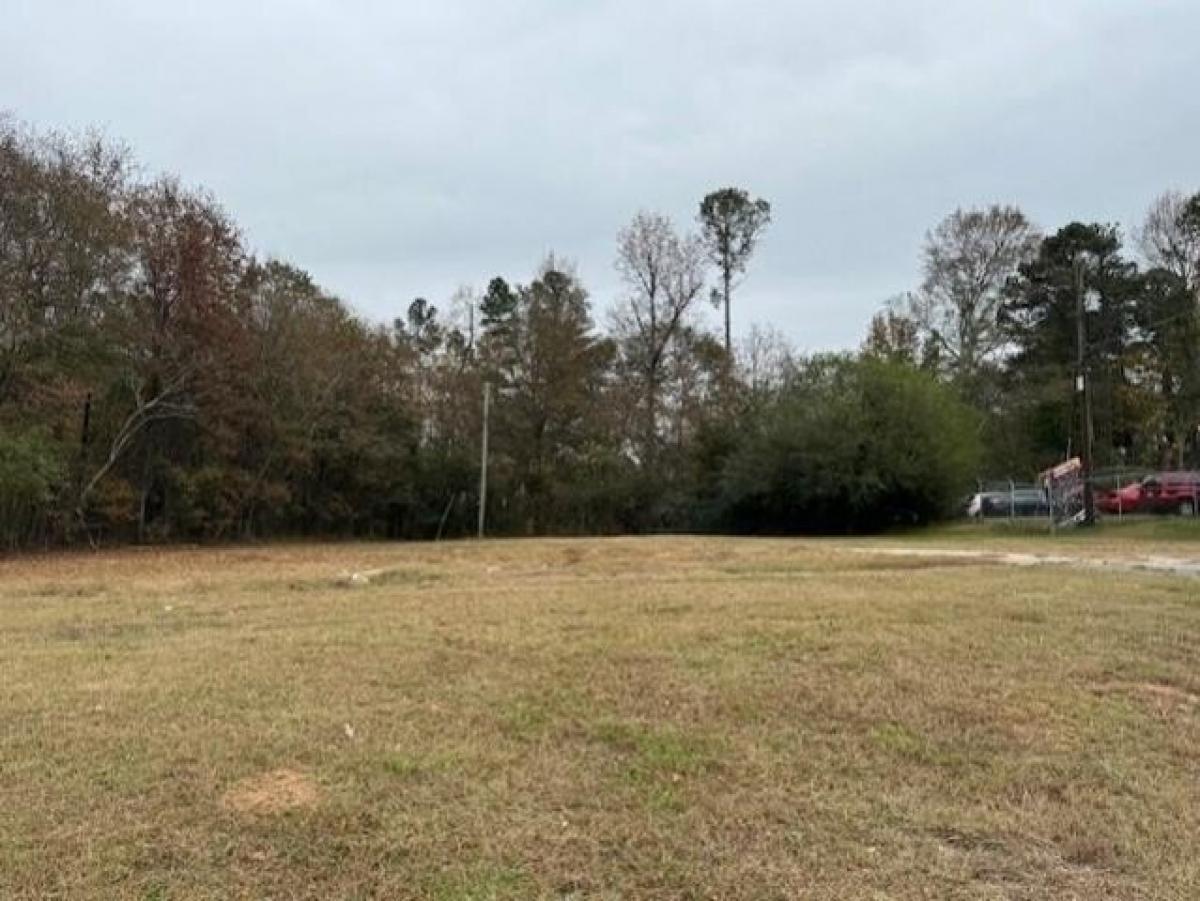 Picture of Residential Land For Sale in Lilburn, Georgia, United States