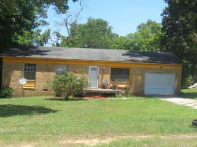 Home For Sale in Orangeburg, South Carolina