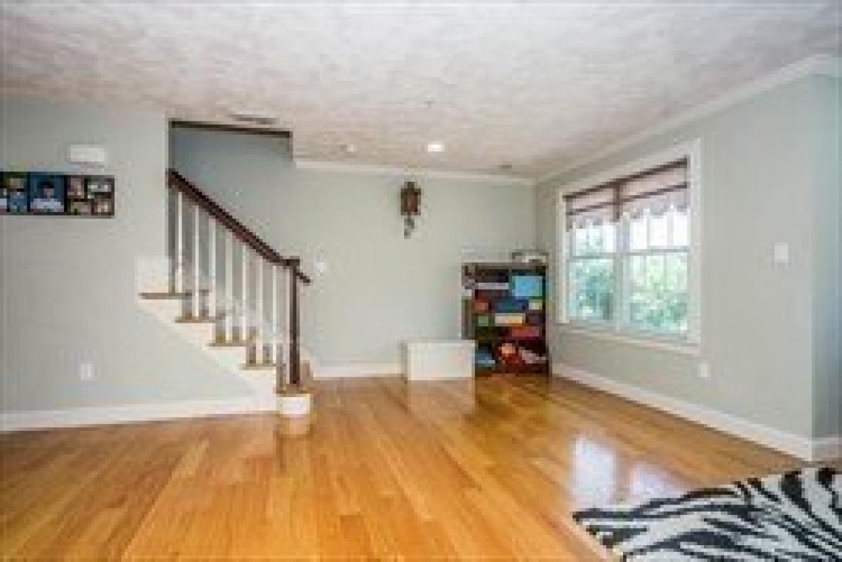 Picture of Home For Rent in Wilmington, Massachusetts, United States