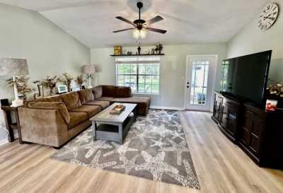 Home For Sale in Navarre, Florida