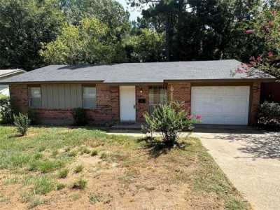 Home For Rent in Athens, Texas