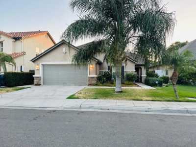 Home For Sale in Madera, California