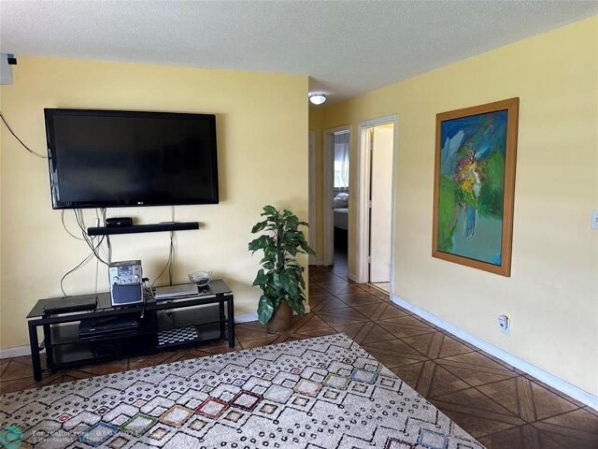 Picture of Home For Sale in Tamarac, Florida, United States