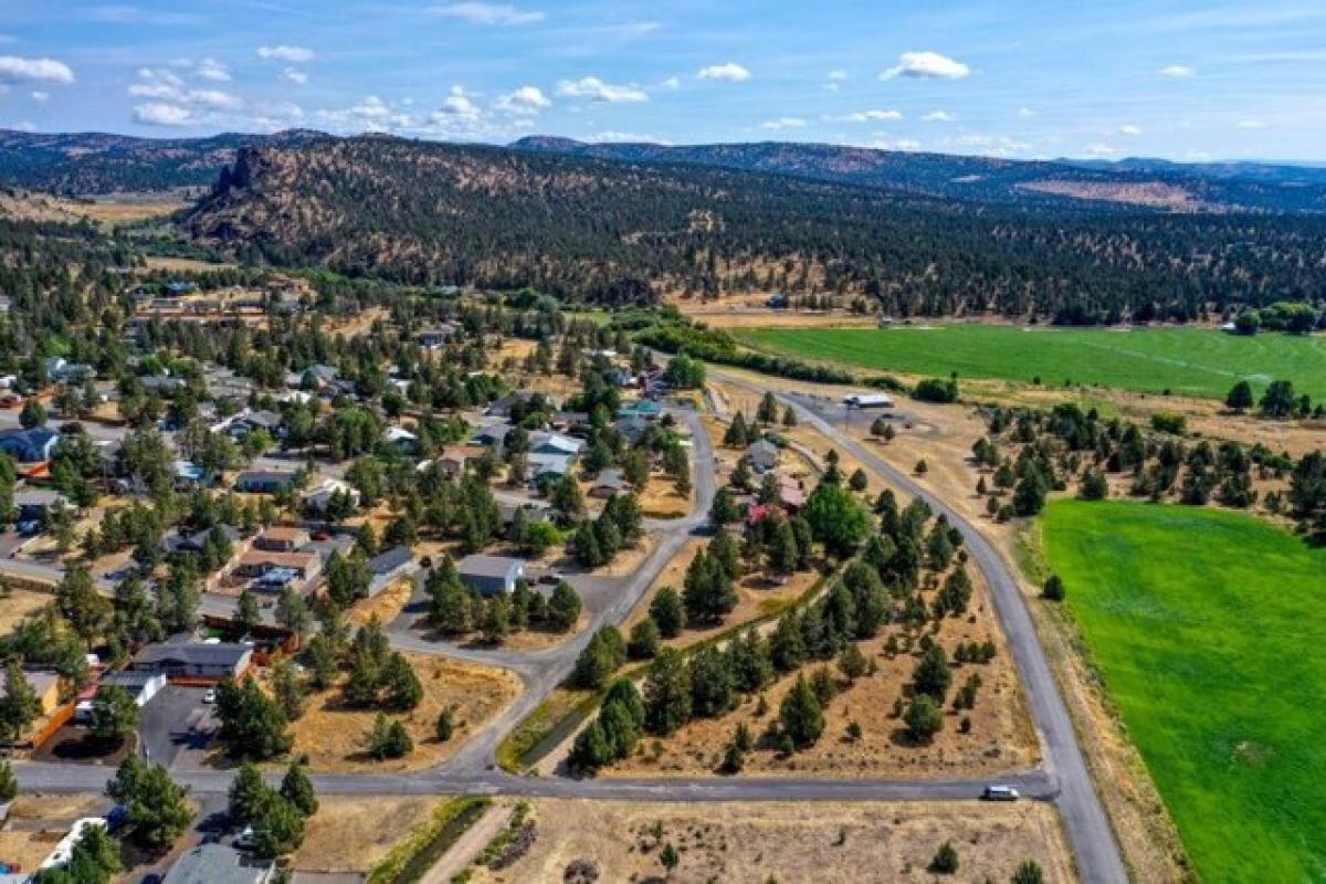 Picture of Residential Land For Sale in Prineville, Oregon, United States