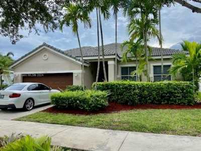 Home For Sale in Weston, Florida