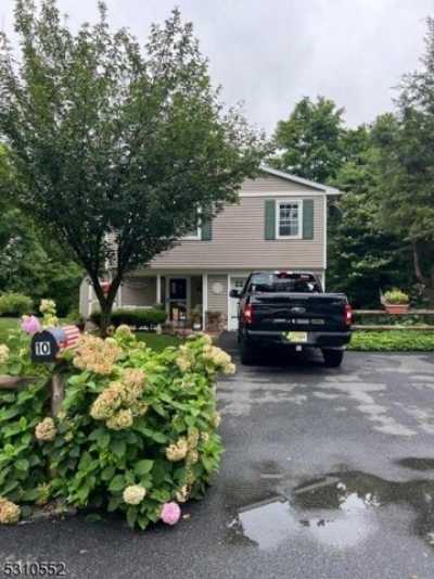 Home For Sale in Vernon, New Jersey