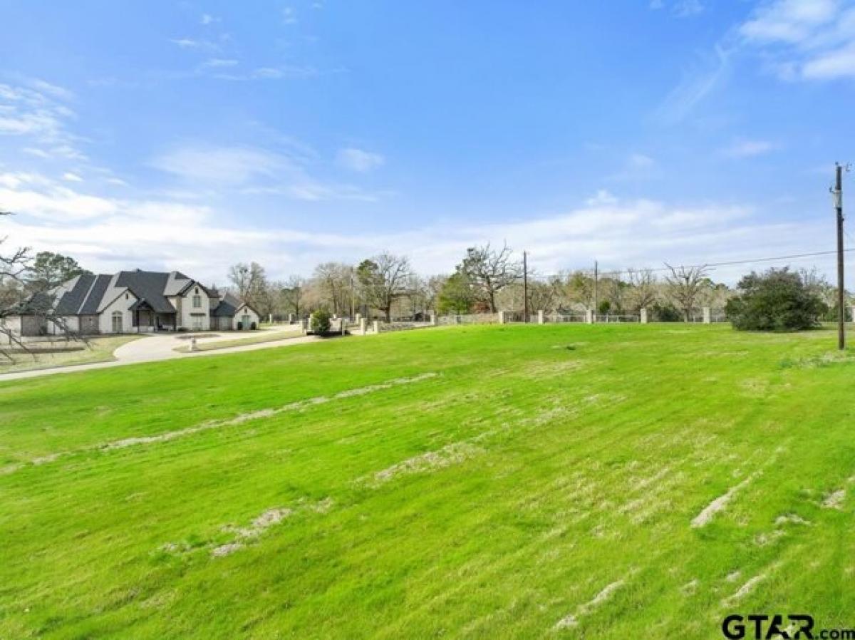 Picture of Residential Land For Sale in Tyler, Texas, United States