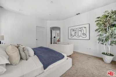 Home For Sale in Playa Vista, California