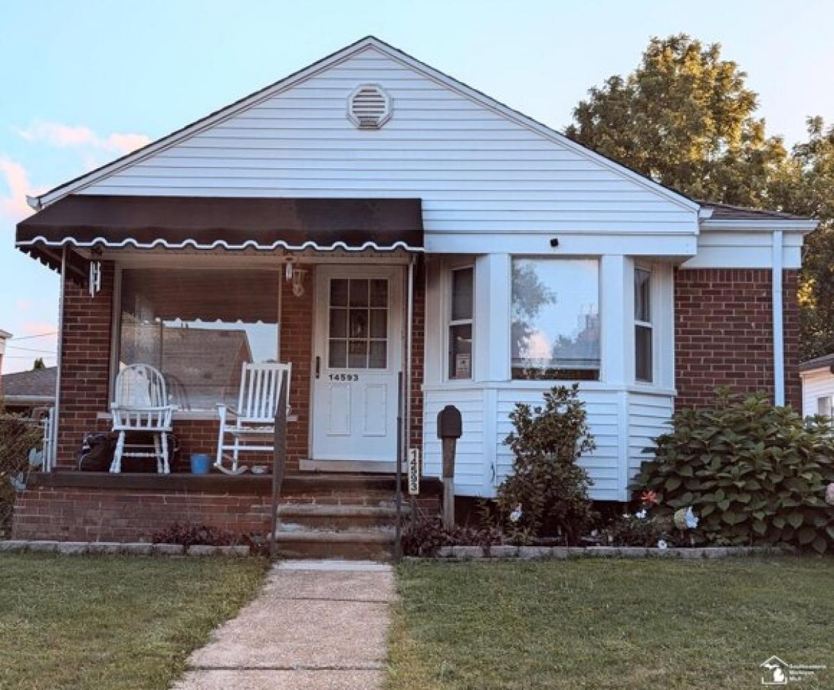 Picture of Home For Sale in Allen Park, Michigan, United States