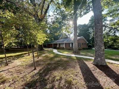 Home For Sale in Monroe, North Carolina