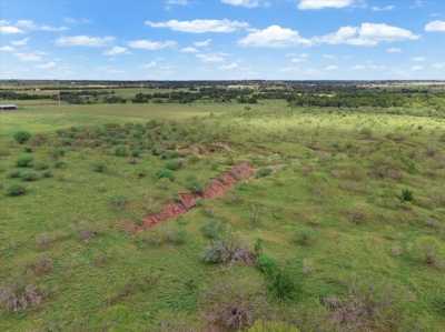 Residential Land For Sale in Moulton, Texas