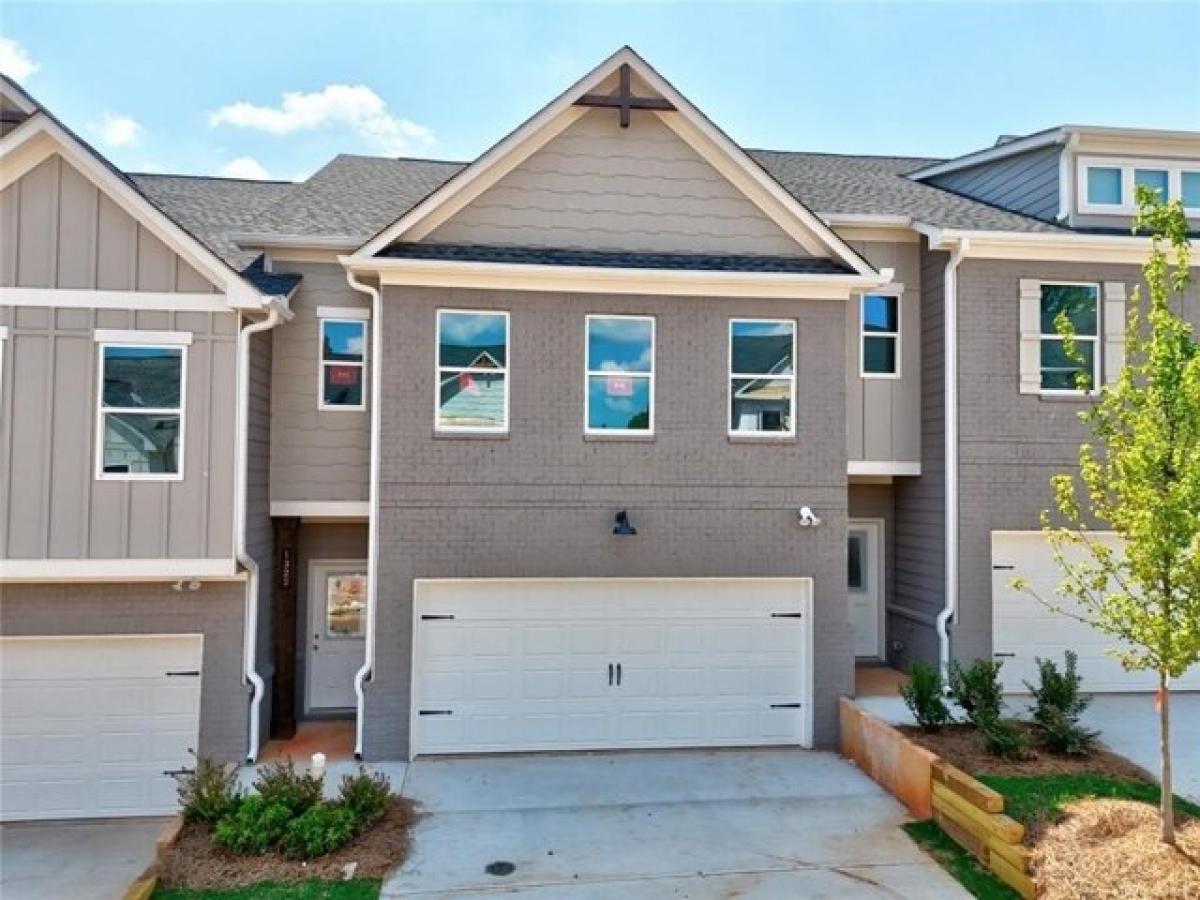 Picture of Home For Sale in Norcross, Georgia, United States