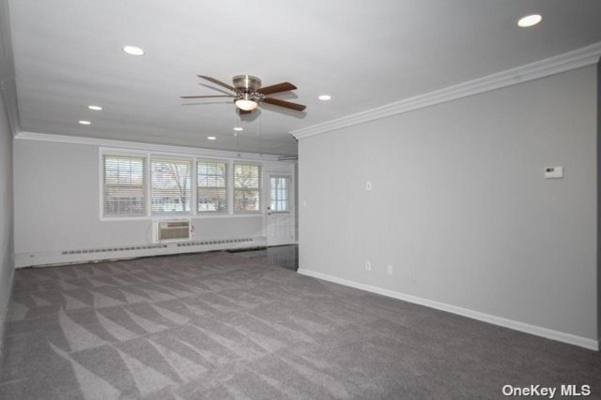 Picture of Apartment For Rent in Hewlett, New York, United States