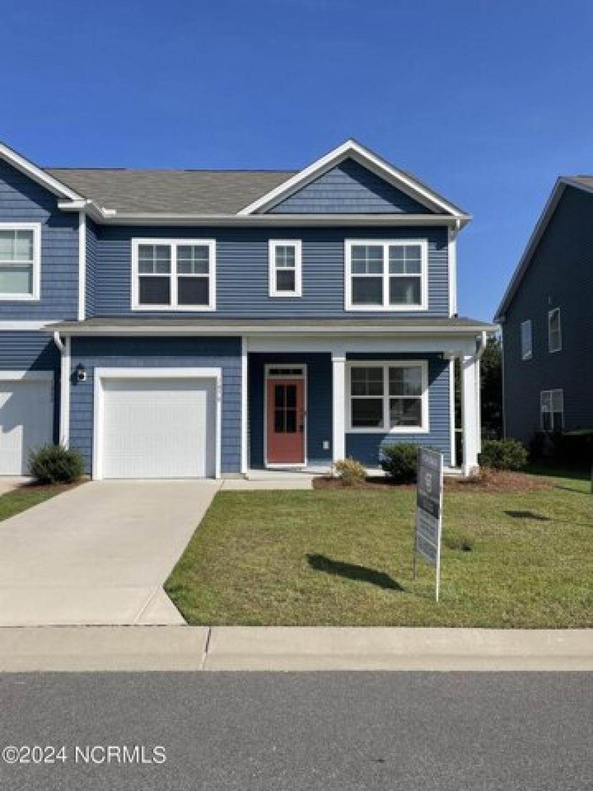 Picture of Home For Sale in Leland, North Carolina, United States