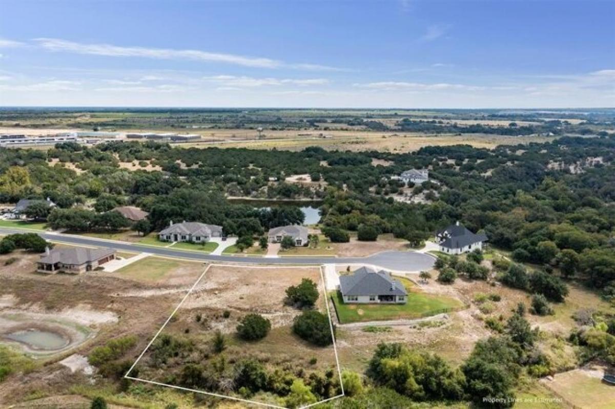 Picture of Residential Land For Sale in Liberty Hill, Texas, United States