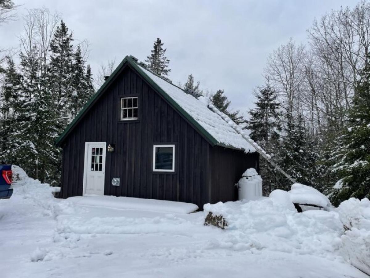 Picture of Home For Sale in Carmel, Maine, United States