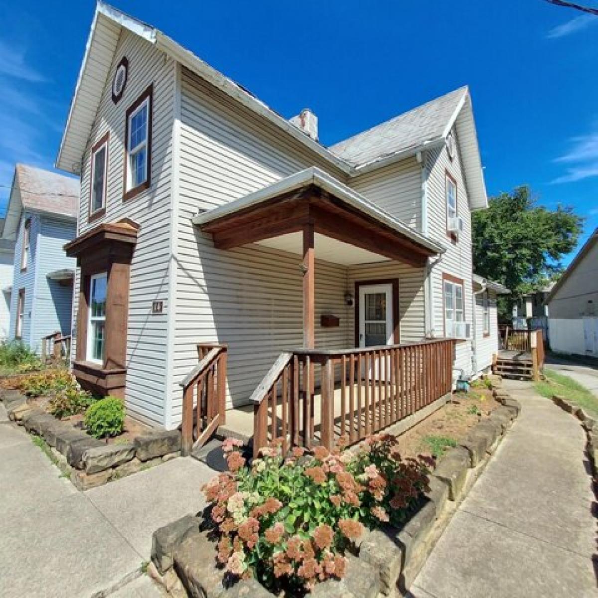 Picture of Home For Sale in Newark, Ohio, United States